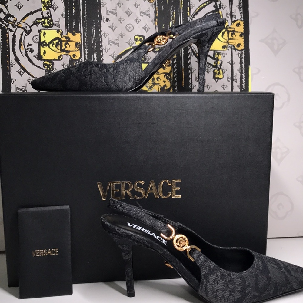 New Authentic Versace Barocco Pumps in black and grey jacquard